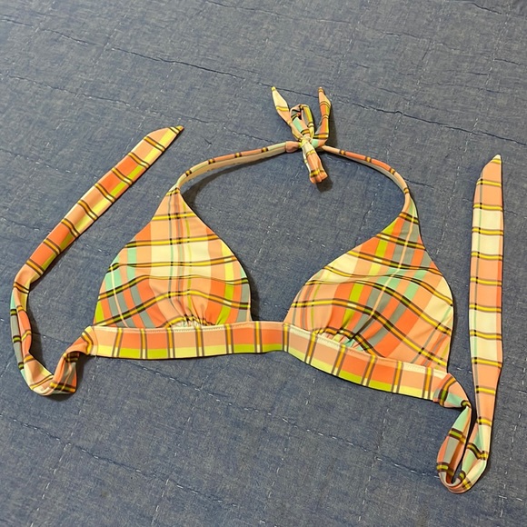 Victoria’s Secret Bikini Top - Picture 1 of 5